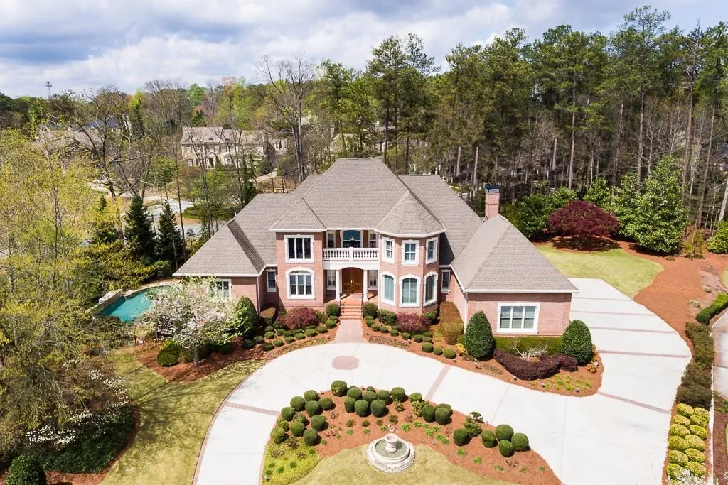 120 Dunwoody Creek Court, Sandy Springs, Georgia 30350, 4 Bedrooms Bedrooms, ,4 BathroomsBathrooms,Residential,Sold,120 Dunwoody Creek Court,5826553