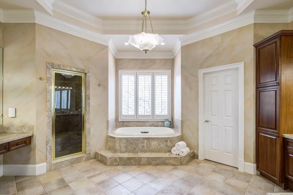 120 Dunwoody Creek Court, Sandy Springs, Georgia 30350, 4 Bedrooms Bedrooms, ,4 BathroomsBathrooms,Residential,Sold,120 Dunwoody Creek Court,5826553