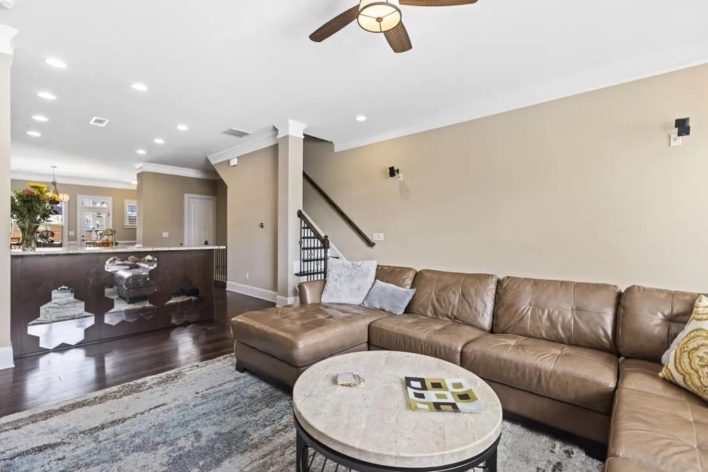 303 Alderwood Lane, Sandy Springs, Georgia 30328, 3 Bedrooms Bedrooms, ,3 BathroomsBathrooms,Residential,Sold,303 Alderwood Lane,6934514