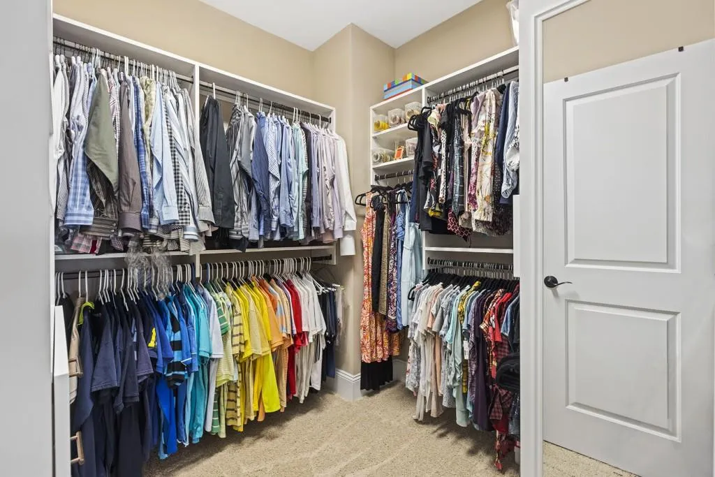 303 Alderwood Lane, Sandy Springs, Georgia 30328, 3 Bedrooms Bedrooms, ,3 BathroomsBathrooms,Residential,Sold,303 Alderwood Lane,6934514