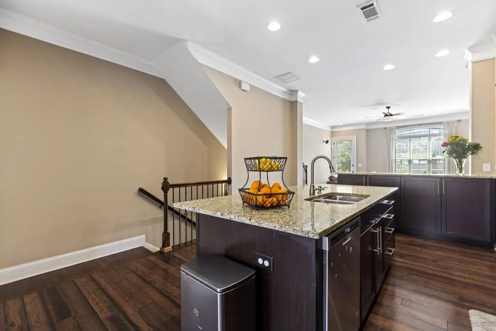 303 Alderwood Lane, Sandy Springs, Georgia 30328, 3 Bedrooms Bedrooms, ,3 BathroomsBathrooms,Residential,Sold,303 Alderwood Lane,6934514