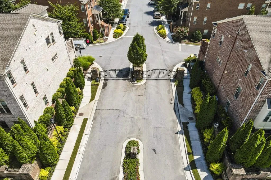 303 Alderwood Lane, Sandy Springs, Georgia 30328, 3 Bedrooms Bedrooms, ,3 BathroomsBathrooms,Residential,Sold,303 Alderwood Lane,6934514