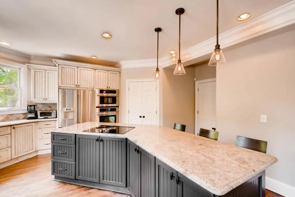 3900 Spalding Drive, Atlanta, Georgia 30350, 5 Bedrooms Bedrooms, ,4 BathroomsBathrooms,Residential,Sold,3900 Spalding Drive,6528217