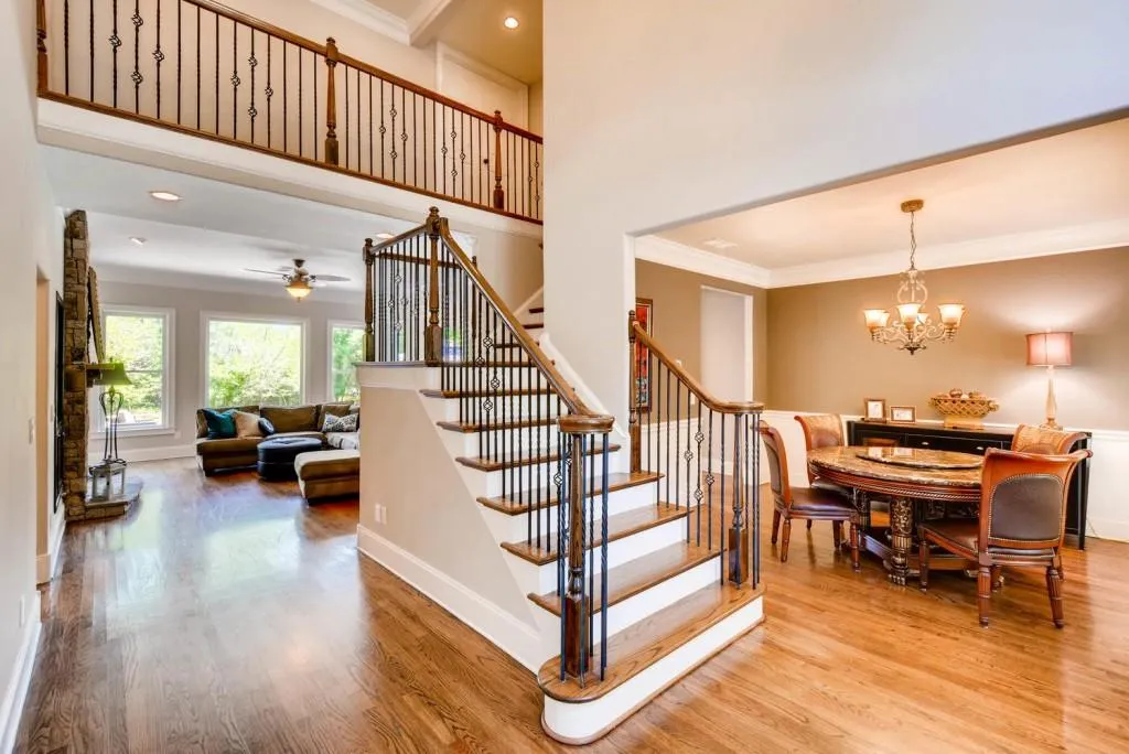 3900 Spalding Drive, Atlanta, Georgia 30350, 5 Bedrooms Bedrooms, ,4 BathroomsBathrooms,Residential,Sold,3900 Spalding Drive,6528217