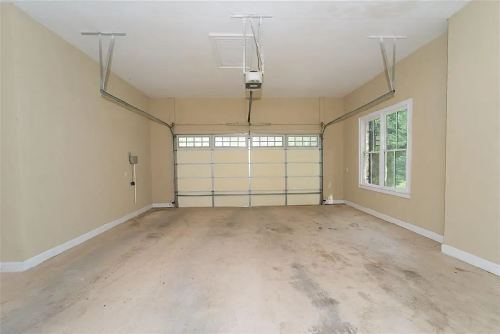 4140 Spalding Drive, Sandy Springs, Georgia 30350, 6 Bedrooms Bedrooms, ,5 BathroomsBathrooms,Residential,Sold,4140 Spalding Drive,6916406