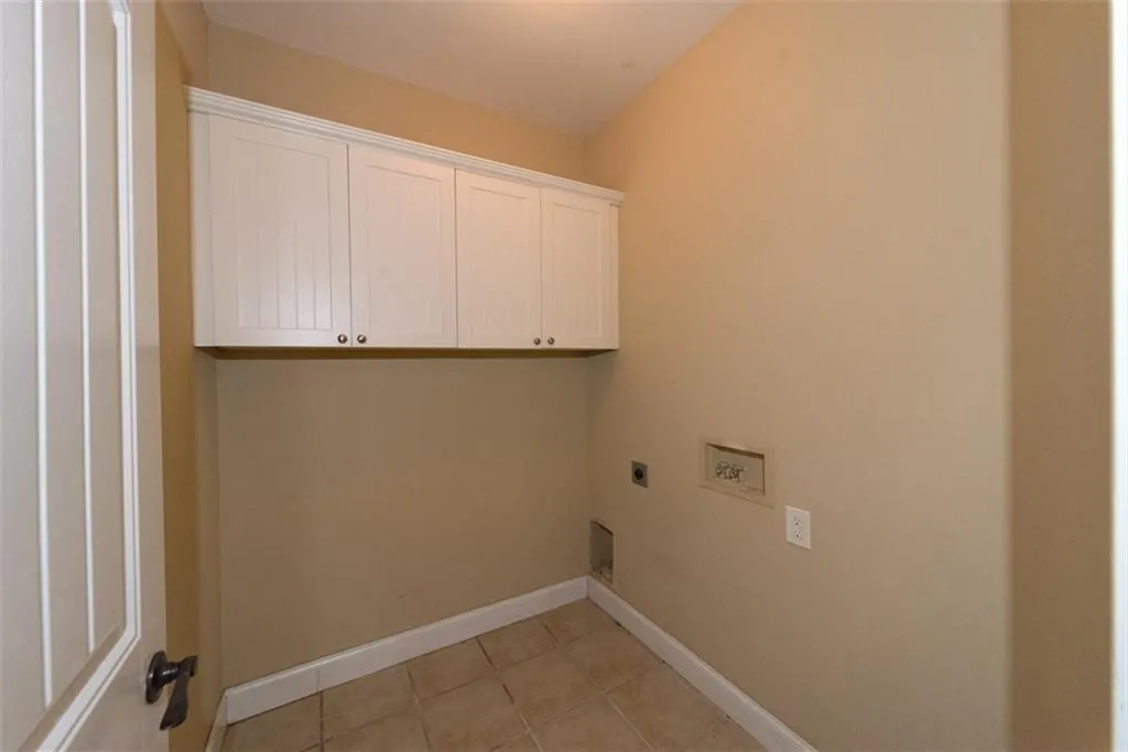 4140 Spalding Drive, Sandy Springs, Georgia 30350, 6 Bedrooms Bedrooms, ,5 BathroomsBathrooms,Residential,Sold,4140 Spalding Drive,6916406