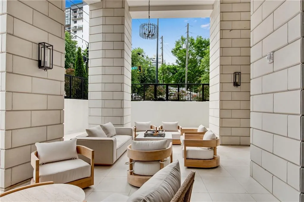2425 Peachtree Road Ne Unit 902, Atlanta, Georgia 30305, 2 Bedrooms Bedrooms, ,3 BathroomsBathrooms,Residential,For Sale,2425 Peachtree Road Ne Unit 902,7587869