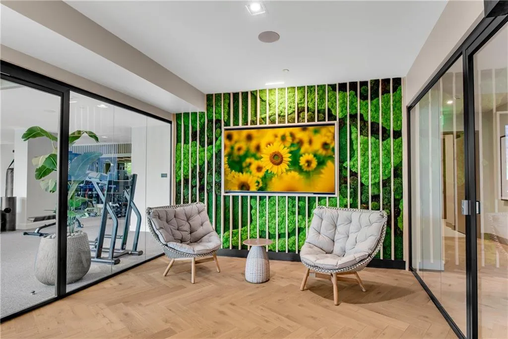 2425 Peachtree Road Ne Unit 902, Atlanta, Georgia 30305, 2 Bedrooms Bedrooms, ,3 BathroomsBathrooms,Residential,For Sale,2425 Peachtree Road Ne Unit 902,7587869