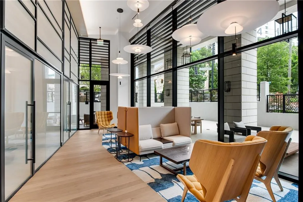 2425 Peachtree Road Ne Unit 902, Atlanta, Georgia 30305, 2 Bedrooms Bedrooms, ,3 BathroomsBathrooms,Residential,For Sale,2425 Peachtree Road Ne Unit 902,7587869