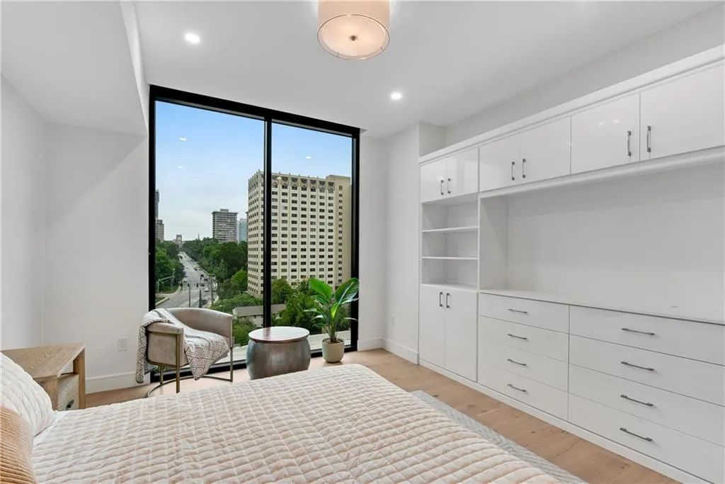 2425 Peachtree Road Ne Unit 902, Atlanta, Georgia 30305, 2 Bedrooms Bedrooms, ,3 BathroomsBathrooms,Residential,For Sale,2425 Peachtree Road Ne Unit 902,7587869