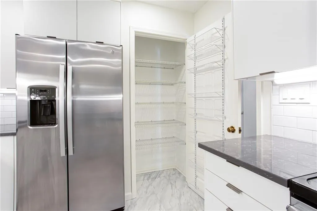 1005 Garden Court, Atlanta, Georgia 30328, 3 Bedrooms Bedrooms, ,2 BathroomsBathrooms,Residential,For Sale,1005 Garden Court,7646251