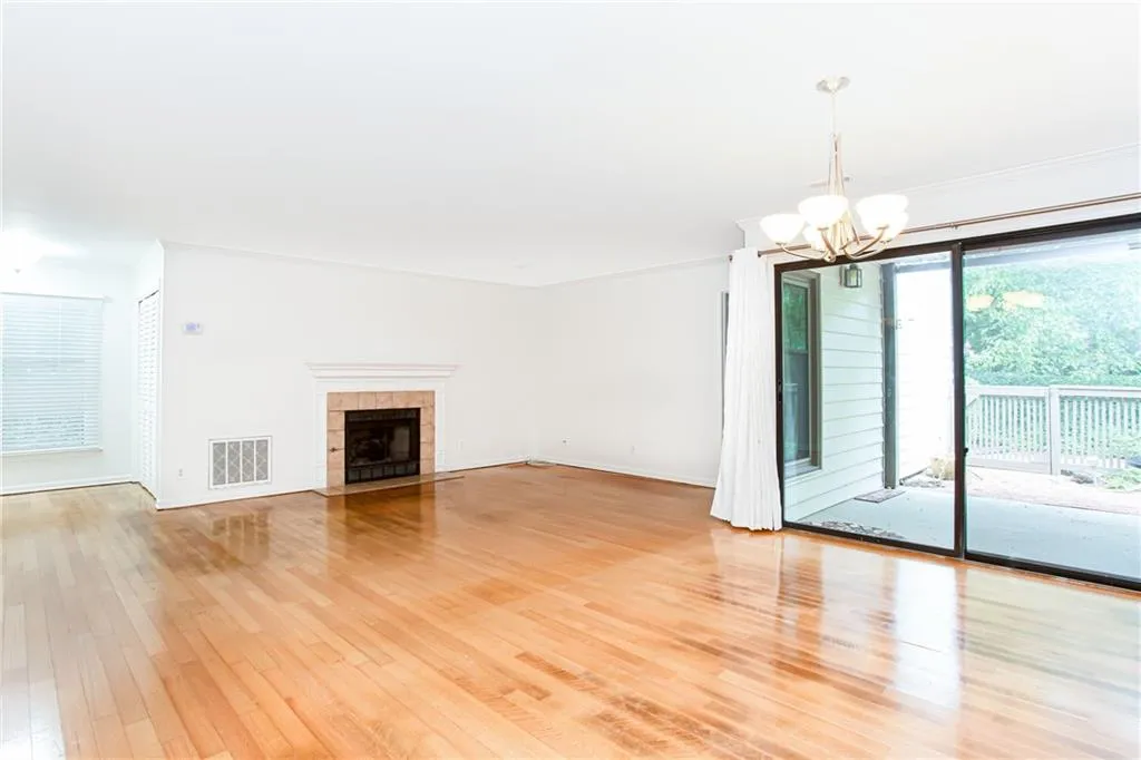 1005 Garden Court, Atlanta, Georgia 30328, 3 Bedrooms Bedrooms, ,2 BathroomsBathrooms,Residential,For Sale,1005 Garden Court,7646251