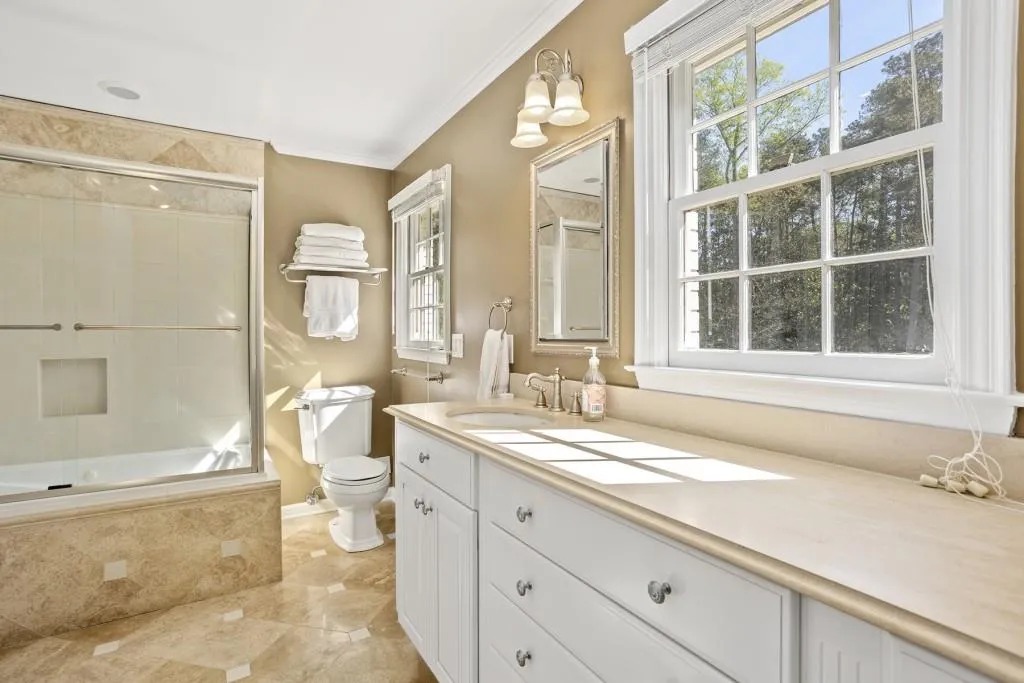 6035 Riverside Drive, Sandy Springs, Georgia 30328, 5 Bedrooms Bedrooms, ,4 BathroomsBathrooms,Residential,Sold,6035 Riverside Drive,6866878