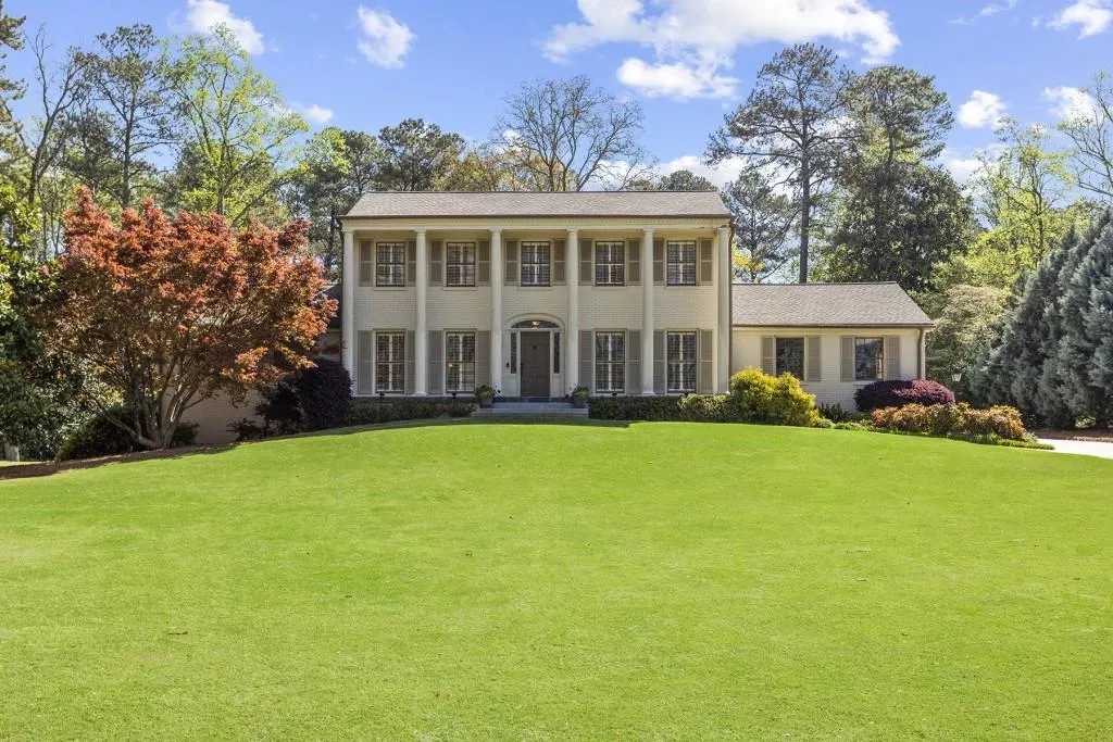 6035 Riverside Drive, Sandy Springs, Georgia 30328, 5 Bedrooms Bedrooms, ,4 BathroomsBathrooms,Residential,Sold,6035 Riverside Drive,6866878