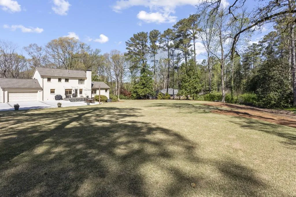 6035 Riverside Drive, Sandy Springs, Georgia 30328, 5 Bedrooms Bedrooms, ,4 BathroomsBathrooms,Residential,Sold,6035 Riverside Drive,6866878