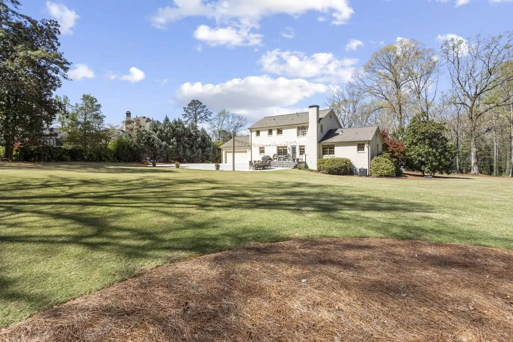 6035 Riverside Drive, Sandy Springs, Georgia 30328, 5 Bedrooms Bedrooms, ,4 BathroomsBathrooms,Residential,Sold,6035 Riverside Drive,6866878