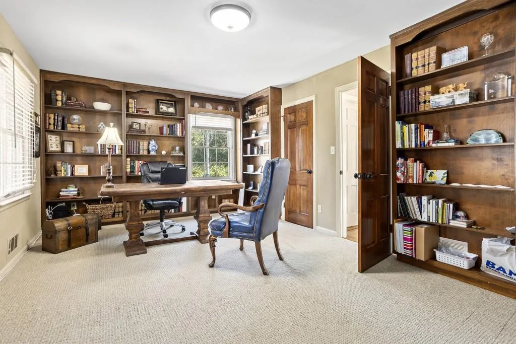 6035 Riverside Drive, Sandy Springs, Georgia 30328, 5 Bedrooms Bedrooms, ,4 BathroomsBathrooms,Residential,Sold,6035 Riverside Drive,6866878