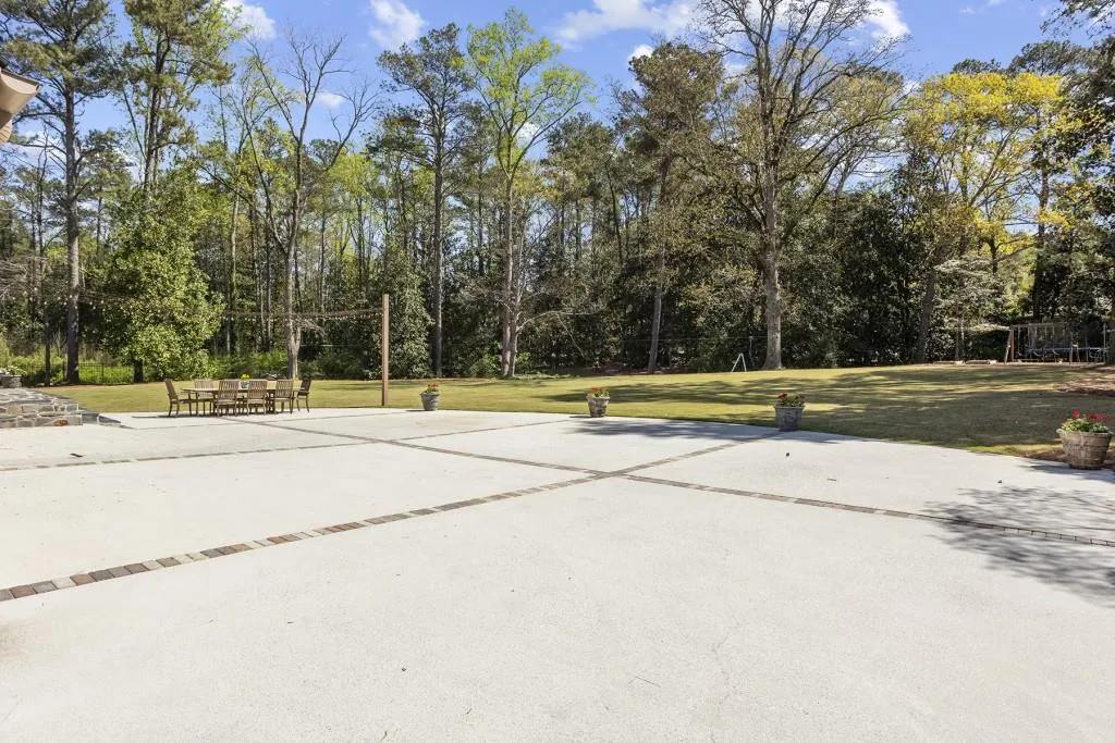 6035 Riverside Drive, Sandy Springs, Georgia 30328, 5 Bedrooms Bedrooms, ,4 BathroomsBathrooms,Residential,Sold,6035 Riverside Drive,6866878