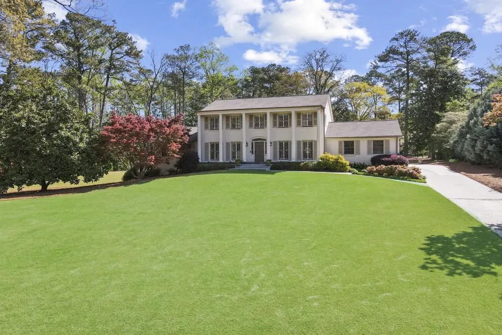 6035 Riverside Drive, Sandy Springs, Georgia 30328, 5 Bedrooms Bedrooms, ,4 BathroomsBathrooms,Residential,Sold,6035 Riverside Drive,6866878