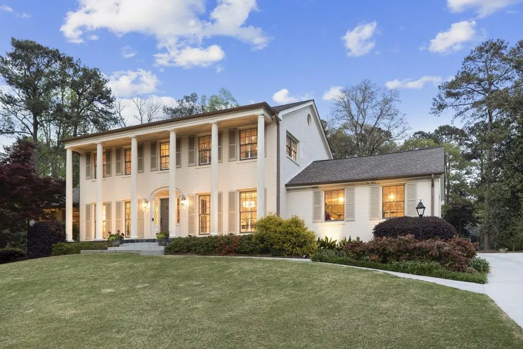 6035 Riverside Drive, Sandy Springs, Georgia 30328, 5 Bedrooms Bedrooms, ,4 BathroomsBathrooms,Residential,Sold,6035 Riverside Drive,6866878