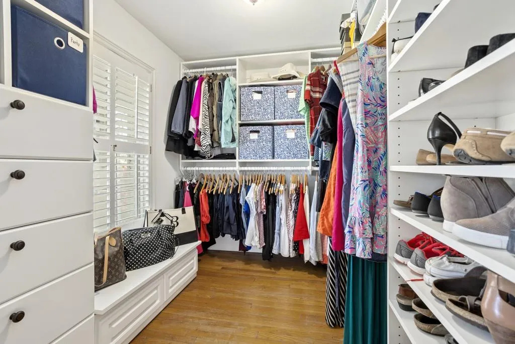 6035 Riverside Drive, Sandy Springs, Georgia 30328, 5 Bedrooms Bedrooms, ,4 BathroomsBathrooms,Residential,Sold,6035 Riverside Drive,6866878