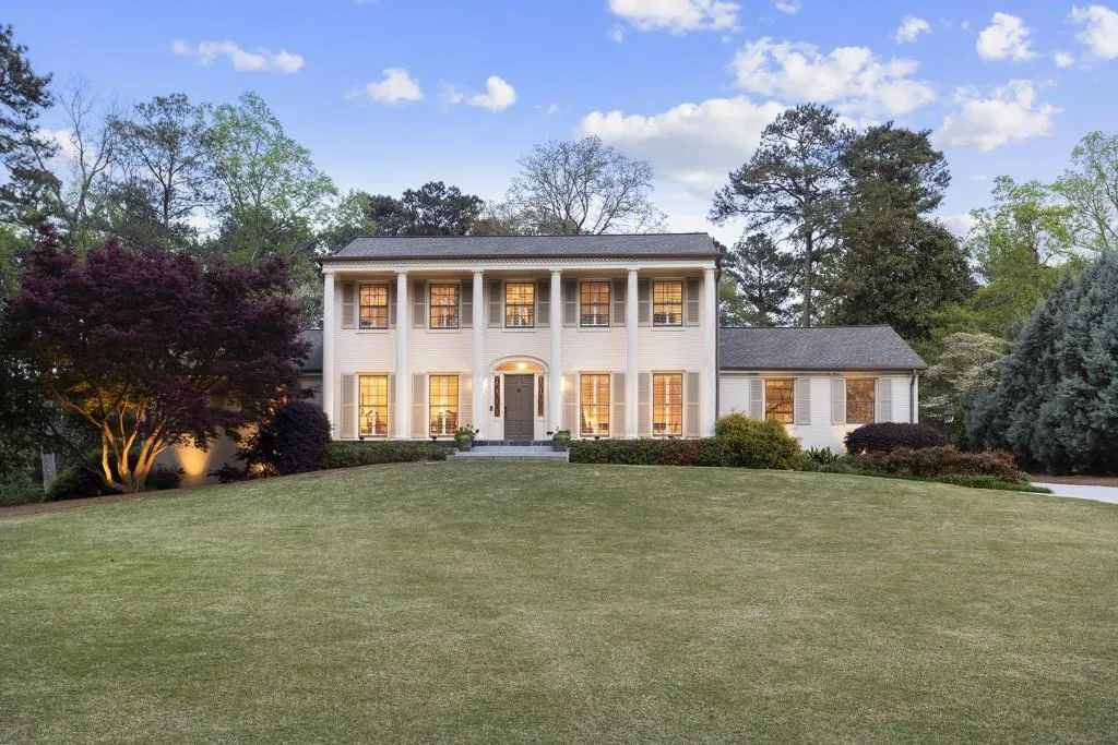 6035 Riverside Drive, Sandy Springs, Georgia 30328, 5 Bedrooms Bedrooms, ,4 BathroomsBathrooms,Residential,Sold,6035 Riverside Drive,6866878