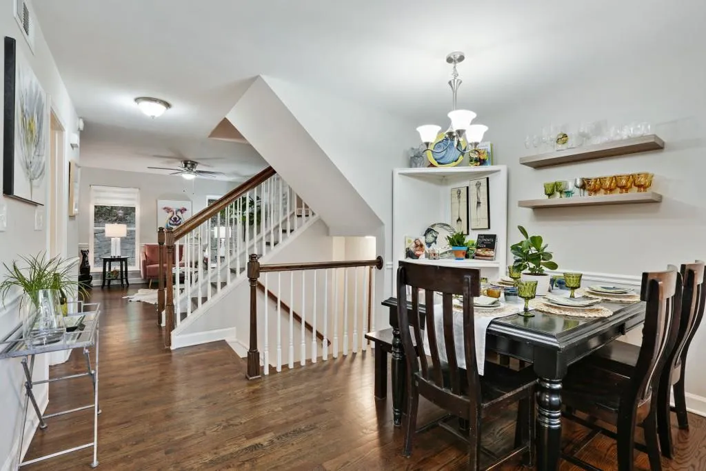 7200 Lancaster Loop, Sandy Springs, Georgia 30328, 4 Bedrooms Bedrooms, ,3 BathroomsBathrooms,Residential,Sold,7200 Lancaster Loop,7168792