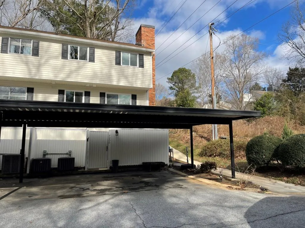 7200 Lancaster Loop, Sandy Springs, Georgia 30328, 4 Bedrooms Bedrooms, ,3 BathroomsBathrooms,Residential,Sold,7200 Lancaster Loop,7168792