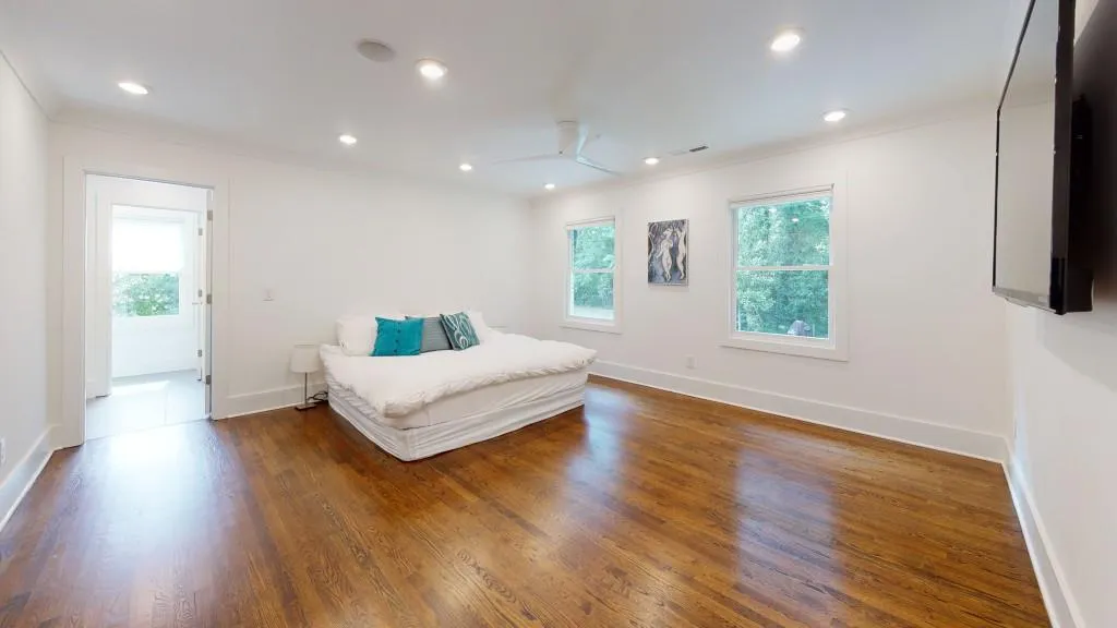 695 Glenforest Road, Atlanta, Georgia 30328, 4 Bedrooms Bedrooms, ,3 BathroomsBathrooms,Residential,Sold,695 Glenforest Road,6732686