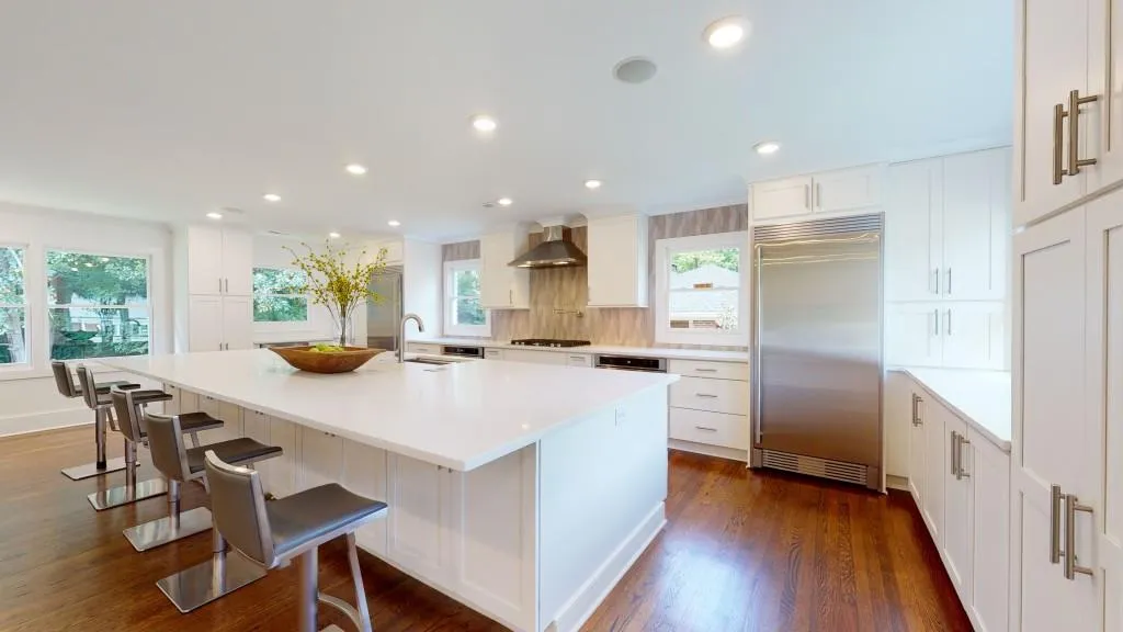 695 Glenforest Road, Atlanta, Georgia 30328, 4 Bedrooms Bedrooms, ,3 BathroomsBathrooms,Residential,Sold,695 Glenforest Road,6732686