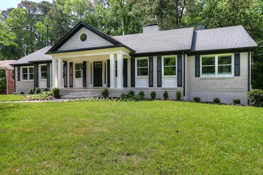 695 Glenforest Road, Atlanta, Georgia 30328, 4 Bedrooms Bedrooms, ,3 BathroomsBathrooms,Residential,Sold,695 Glenforest Road,6732686