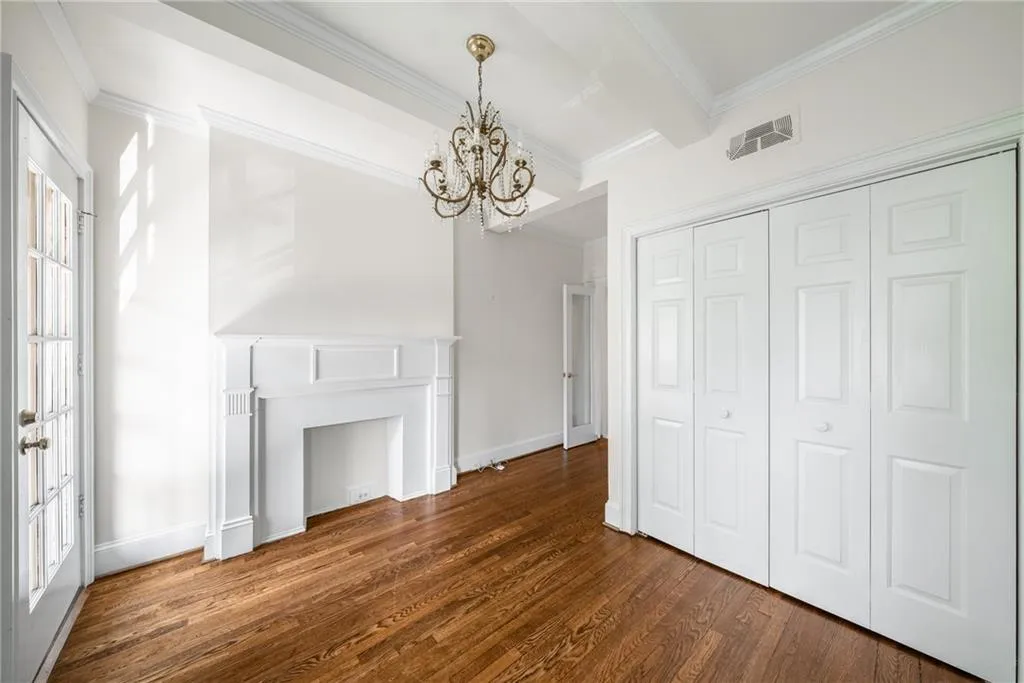 2840 Peachtree Road Nw Unit 312, Atlanta, Georgia 30305, 2 Bedrooms Bedrooms, ,2 BathroomsBathrooms,Residential,For Sale,2840 Peachtree Road Nw Unit 312,7639498
