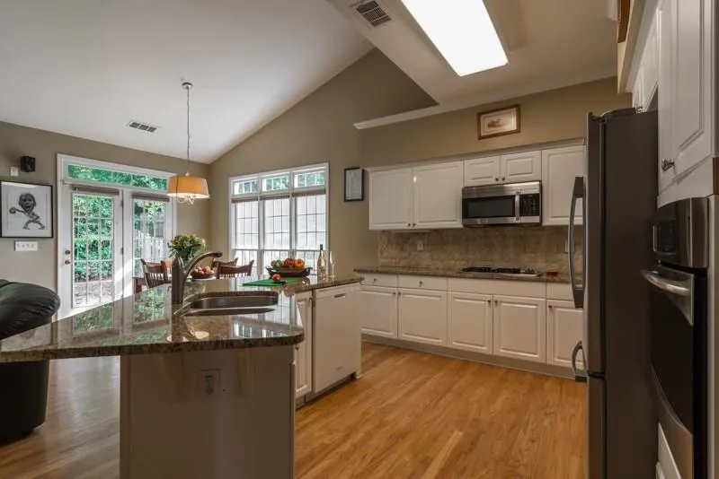 215 Smithdun Lane, Sandy Springs, Georgia 30350, 4 Bedrooms Bedrooms, ,3 BathroomsBathrooms,Residential,Sold,215 Smithdun Lane,5599095