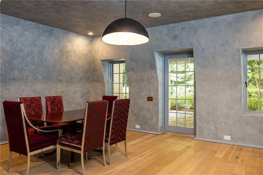 Additional terrace-level space offers wonderful flexibility for dining, entertaining or a game area.