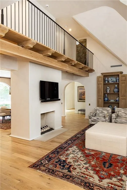 300 Blackland Road Nw, Atlanta, Georgia 30342, 4 Bedrooms Bedrooms, 0 ,6 BathroomsBathrooms,Residential,For Sale,300 Blackland Road Nw,7810797