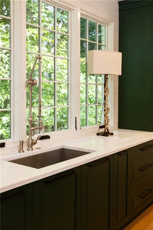 Scullery & Laundry