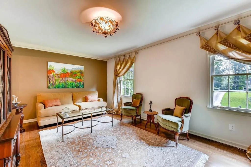 6610 Bridgewood Valley Road, Sandy Springs, Georgia 30328, 4 Bedrooms Bedrooms, ,3 BathroomsBathrooms,Residential,Sold,6610 Bridgewood Valley Road,6116624