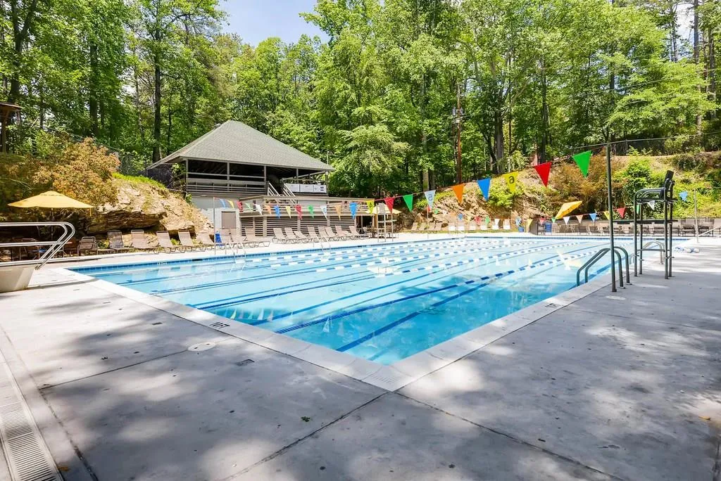 6610 Bridgewood Valley Road, Sandy Springs, Georgia 30328, 4 Bedrooms Bedrooms, ,3 BathroomsBathrooms,Residential,Sold,6610 Bridgewood Valley Road,6116624