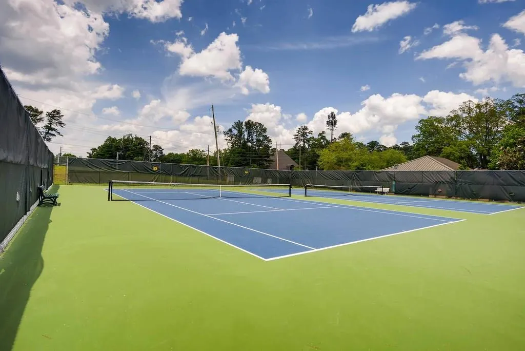 6610 Bridgewood Valley Road, Sandy Springs, Georgia 30328, 4 Bedrooms Bedrooms, ,3 BathroomsBathrooms,Residential,Sold,6610 Bridgewood Valley Road,6116624