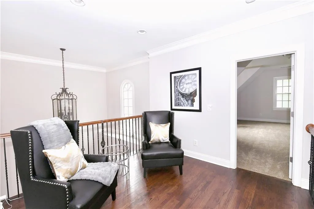 585 Cliftwood Court, Atlanta, Georgia 30328, 5 Bedrooms Bedrooms, ,5 BathroomsBathrooms,Residential,Sold,585 Cliftwood Court,7102092