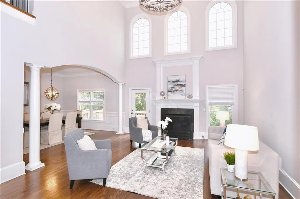 585 Cliftwood Court, Atlanta, Georgia 30328, 5 Bedrooms Bedrooms, ,5 BathroomsBathrooms,Residential,Sold,585 Cliftwood Court,7102092