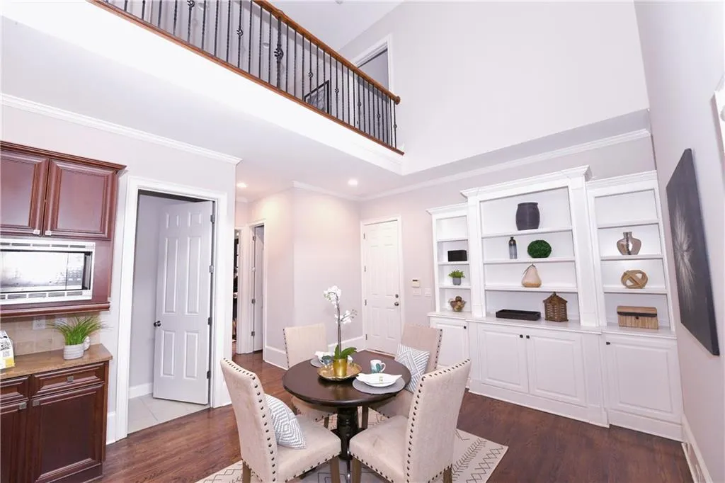 585 Cliftwood Court, Atlanta, Georgia 30328, 5 Bedrooms Bedrooms, ,5 BathroomsBathrooms,Residential,Sold,585 Cliftwood Court,7102092