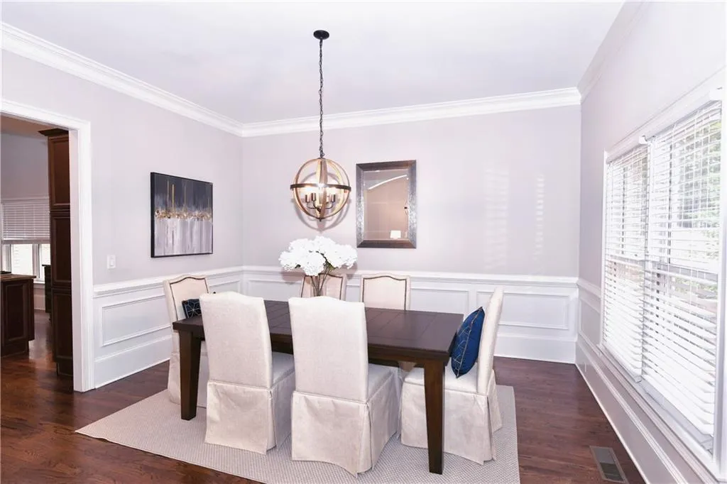 585 Cliftwood Court, Atlanta, Georgia 30328, 5 Bedrooms Bedrooms, ,5 BathroomsBathrooms,Residential,Sold,585 Cliftwood Court,7102092