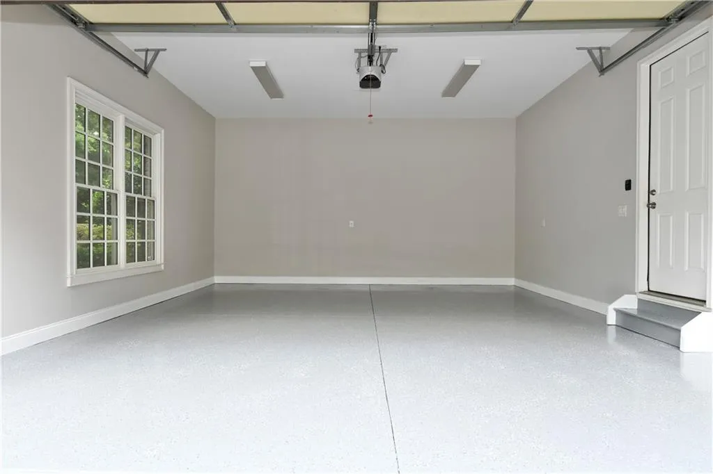 585 Cliftwood Court, Atlanta, Georgia 30328, 5 Bedrooms Bedrooms, ,5 BathroomsBathrooms,Residential,Sold,585 Cliftwood Court,7102092