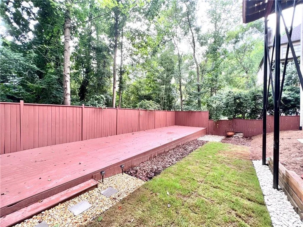 585 Cliftwood Court, Atlanta, Georgia 30328, 5 Bedrooms Bedrooms, ,5 BathroomsBathrooms,Residential,Sold,585 Cliftwood Court,7102092