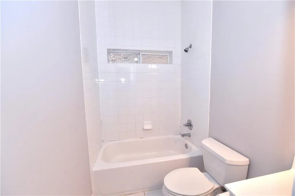 585 Cliftwood Court, Atlanta, Georgia 30328, 5 Bedrooms Bedrooms, ,5 BathroomsBathrooms,Residential,Sold,585 Cliftwood Court,7102092