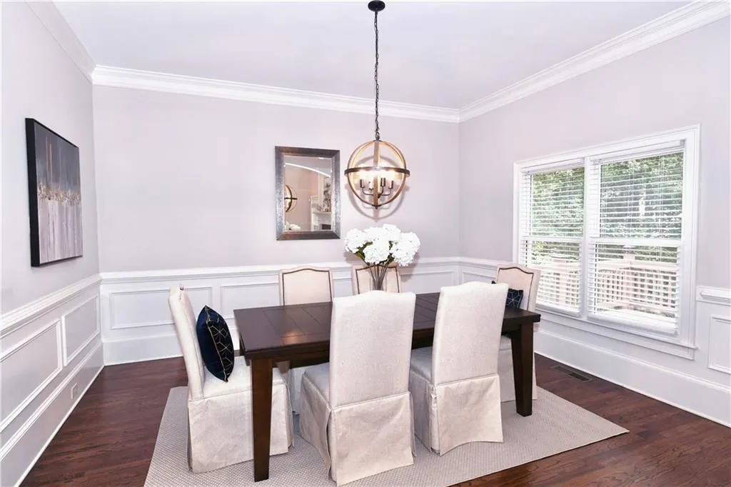 585 Cliftwood Court, Atlanta, Georgia 30328, 5 Bedrooms Bedrooms, ,5 BathroomsBathrooms,Residential,Sold,585 Cliftwood Court,7102092