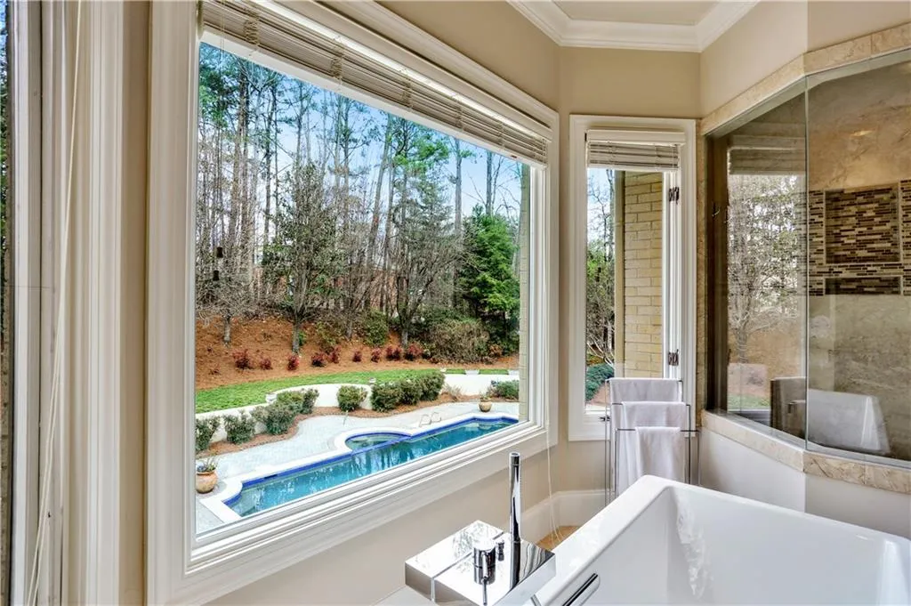 675 Widgeon Lane, Sandy Springs, Georgia 30327, 5 Bedrooms Bedrooms, ,6 BathroomsBathrooms,Residential,Sold,675 Widgeon Lane,5795211