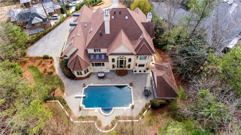 675 Widgeon Lane, Sandy Springs, Georgia 30327, 5 Bedrooms Bedrooms, ,6 BathroomsBathrooms,Residential,Sold,675 Widgeon Lane,5795211