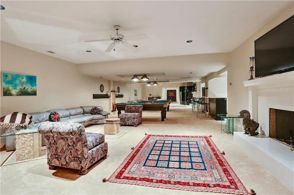 675 Widgeon Lane, Sandy Springs, Georgia 30327, 5 Bedrooms Bedrooms, ,6 BathroomsBathrooms,Residential,Sold,675 Widgeon Lane,5795211